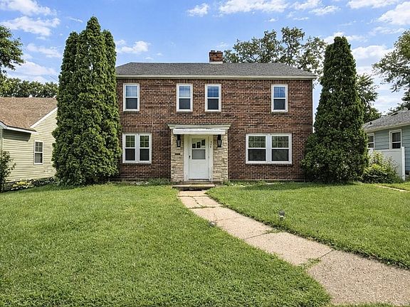 3rd image of 524 Fountain St #0