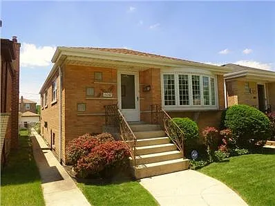 6042 S Parkside Ave photo 1