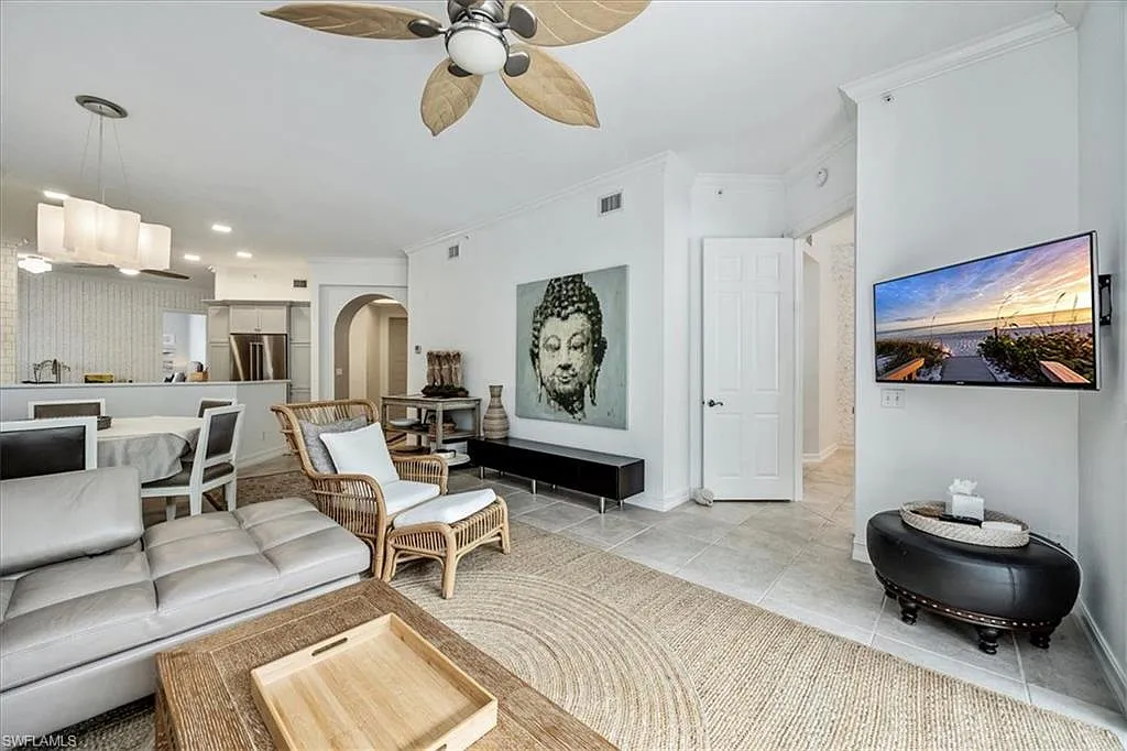 3 bed, 2.5 bath, 1831 sqft, $14,000 — Photo 4