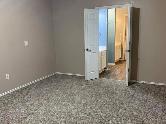 2nd image of 6918 Heathers Way