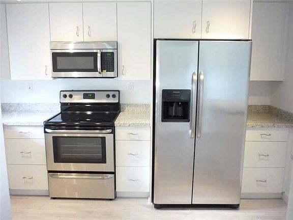 2nd image of 8901 S Hollybrook Blvd APT 207
