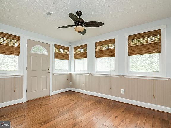 5th image of 3269 Livingston Rd