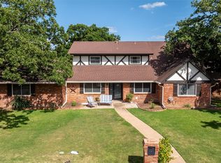 2119 Prestonwood Dr, Arlington, TX 76012