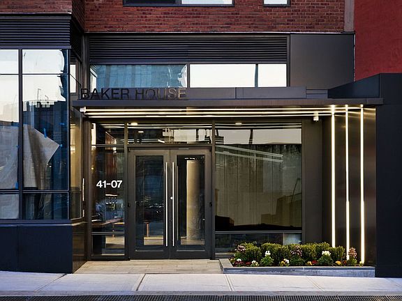4th image of 4107 Crescent St APT 3F