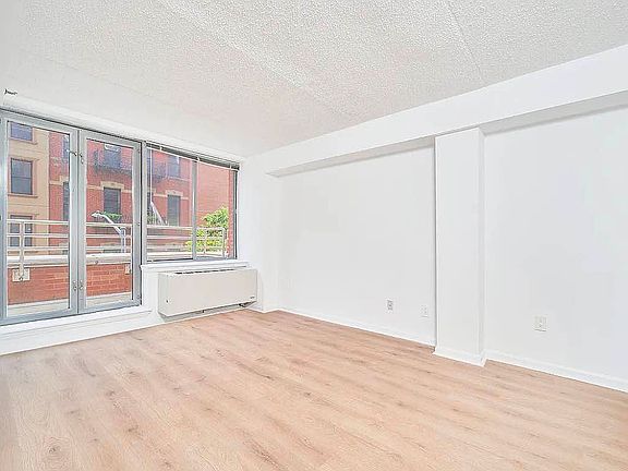 3rd image of 167 Eldridge St #2A