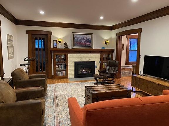 Main Floor Living Room with gas fireplace