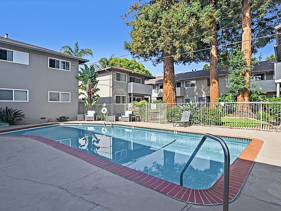 4th image of 744 Coleman Ave #744P