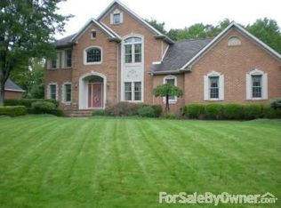 653 Saddlebrook Dr, Youngstown, OH 44512
