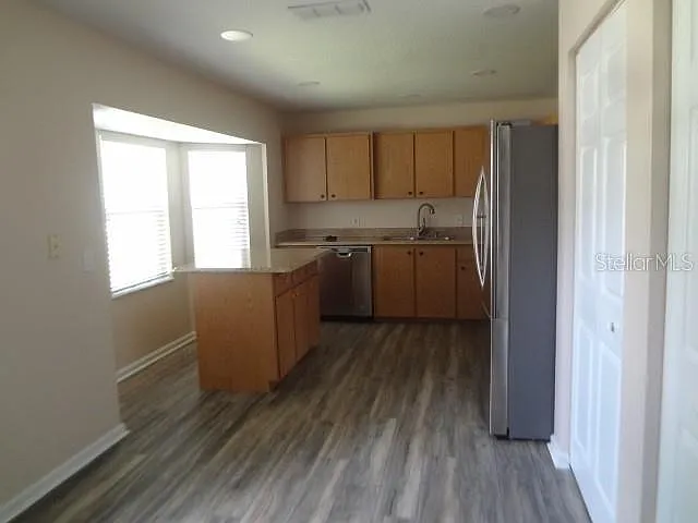 64 Rockefeller Dr — Photo 8