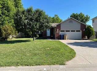 4215 N Rushwood Ct, Wichita, KS 67226