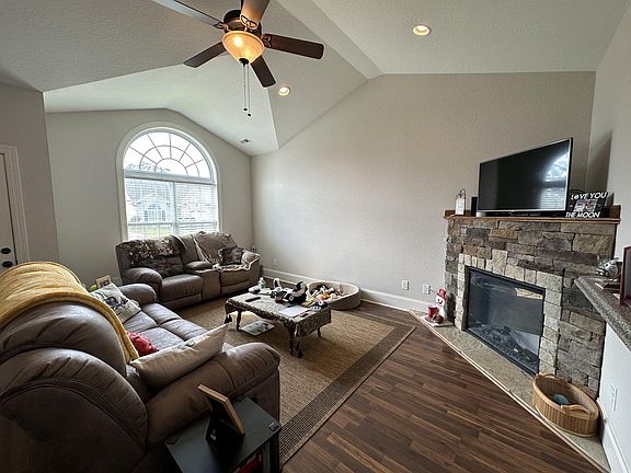 2nd image of 1929 Leighton Dr #1