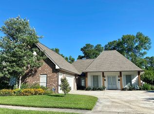 17411 Lake Vista Dr, Greenwell Springs, LA 70739