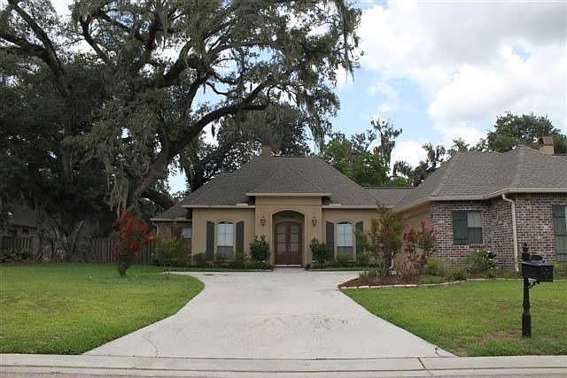 1st image of 37086 Mill Wood Ave