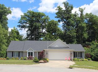 3233 Treebark Ln, Fort Wayne, IN 46804