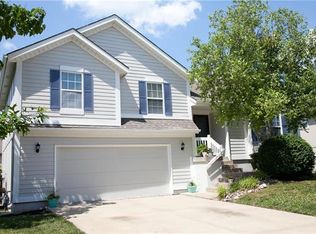 18886 W 163rd Ter, Olathe, KS 66062