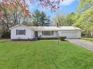 26 Andover Rd, Longmeadow, MA 01106