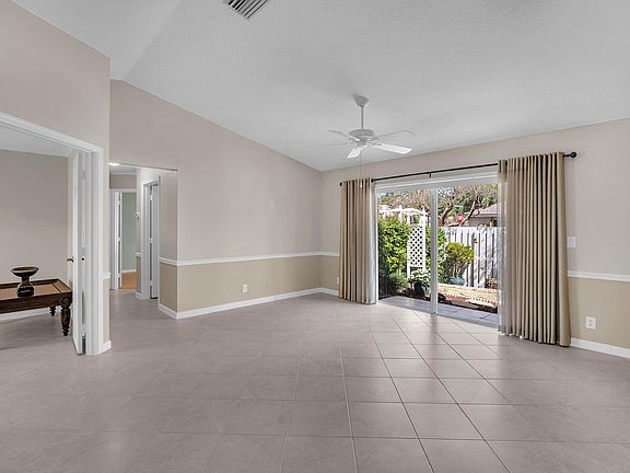 3rd image of 6046 NW 45th Terrace