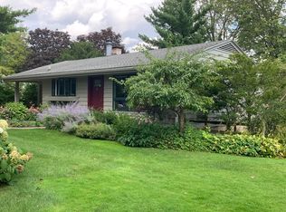 223 Sky Ln, Lake Geneva, WI 53147