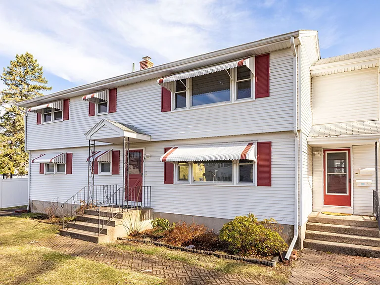 125 Overlook Ave #2 — Photo 4