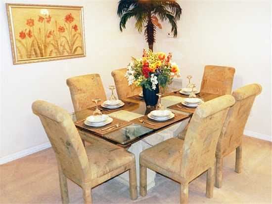 HR3P725TC-formal-dining-area