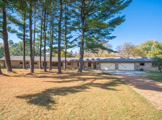 1533 S Main St, Fort Atkinson, WI 53538