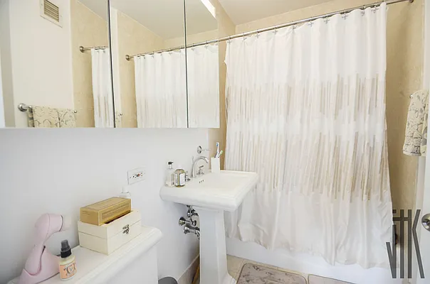 Rented by Compass | media 5