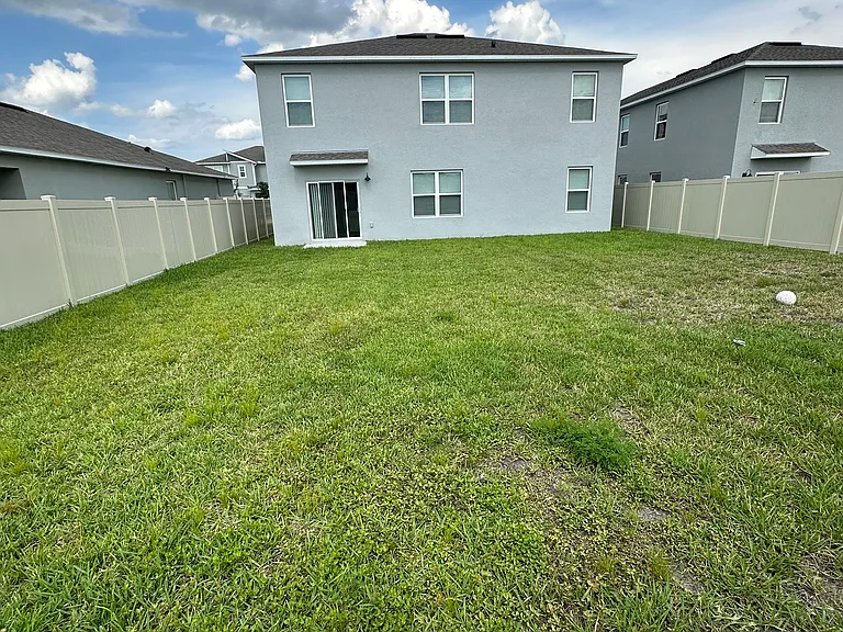 412 Chayne Pl — Photo 9