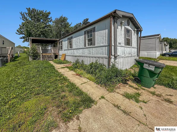3601 NW Orange Ct, Lincoln, NE 68521