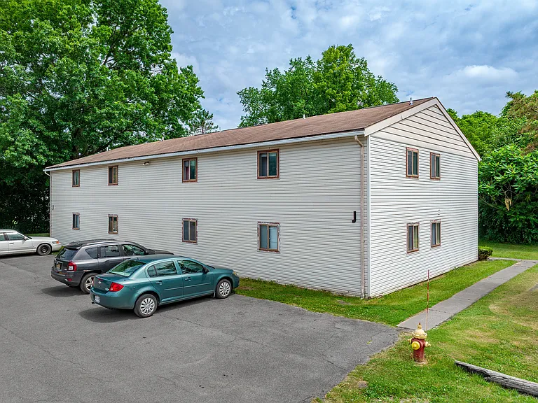 Hartford Mills Apartments — Photo 33