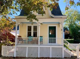 38 Walnut St, Newport, RI 02840