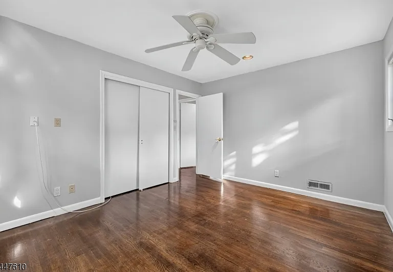 29 Tiffany Dr — Photo 12