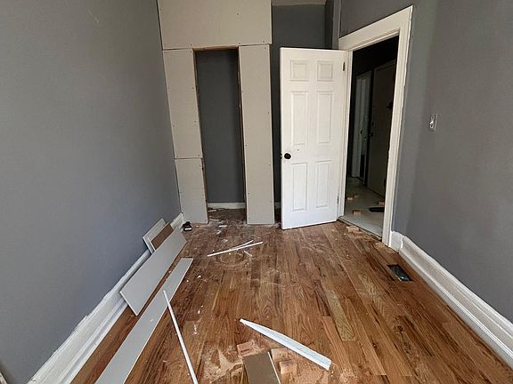 5th image of 13-15 McKay Ave #1L