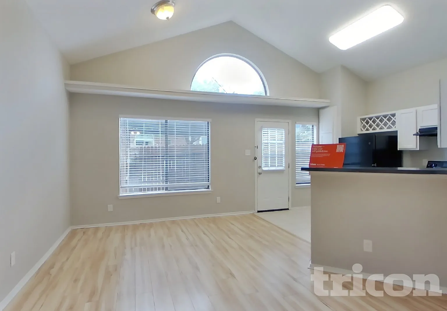 2033 Feather Lane Lewisville TX — Photo 4