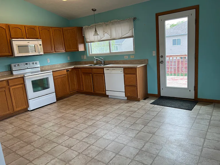 2411 SW Craig Dodge Rd — Photo 5