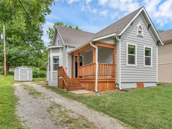 931 Fir St, Eudora, KS 66025