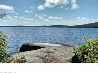 79 Roosevelt Rd, Island Falls, ME 04747