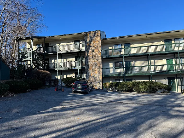 1102 Ski View Dr #108 — Photo 1
