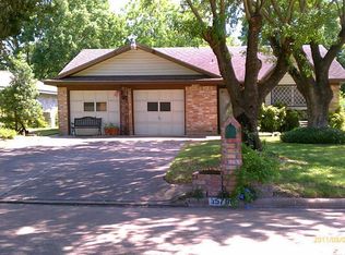 15706 Old Creek Rd, Houston, TX 77060