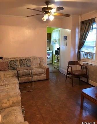 3rd image of 2244 Turnbull Ave