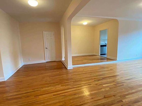 5th image of 69-39 Yellowstone Blvd #416
