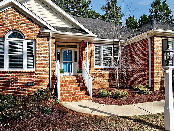 3rd image of 100 Gables Point Way