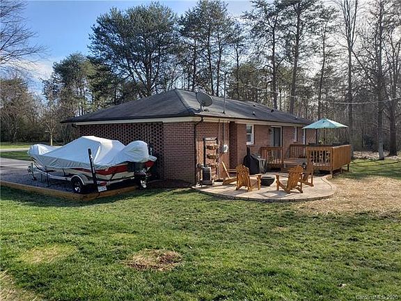 5th image of 145 Polly Dr