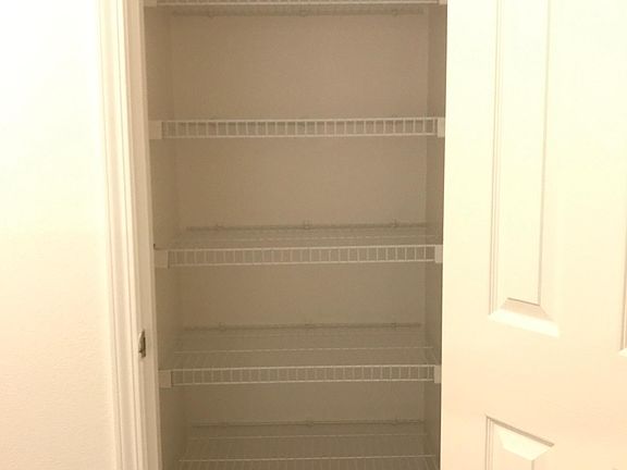 5th image of 645 SE 71st Ave #645
