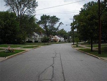 4th image of 3893 Princeton Blvd