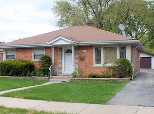 8941 Sproat Ave, Oak Lawn, IL 60453
