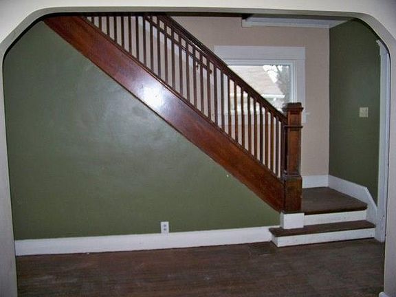 2nd image of 691 Davids St