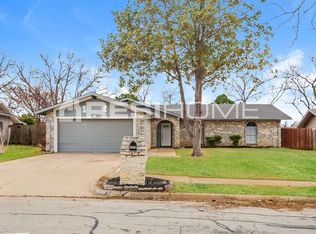 1904 Chalice Rd, Arlington, TX 76014