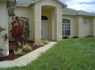 1721 Trafalgar Pkwy, Cape Coral, FL 33991