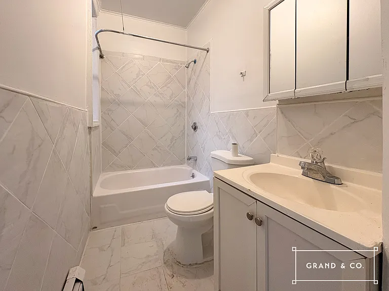 228 Hull St #3 — Photo 7
