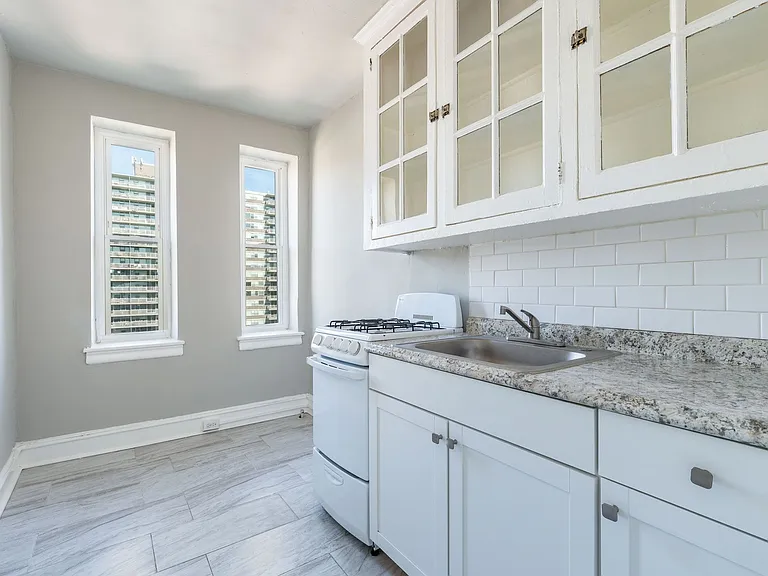 Belmont Place — Photo 1
